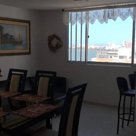 Ideal En Apartment Cartagena