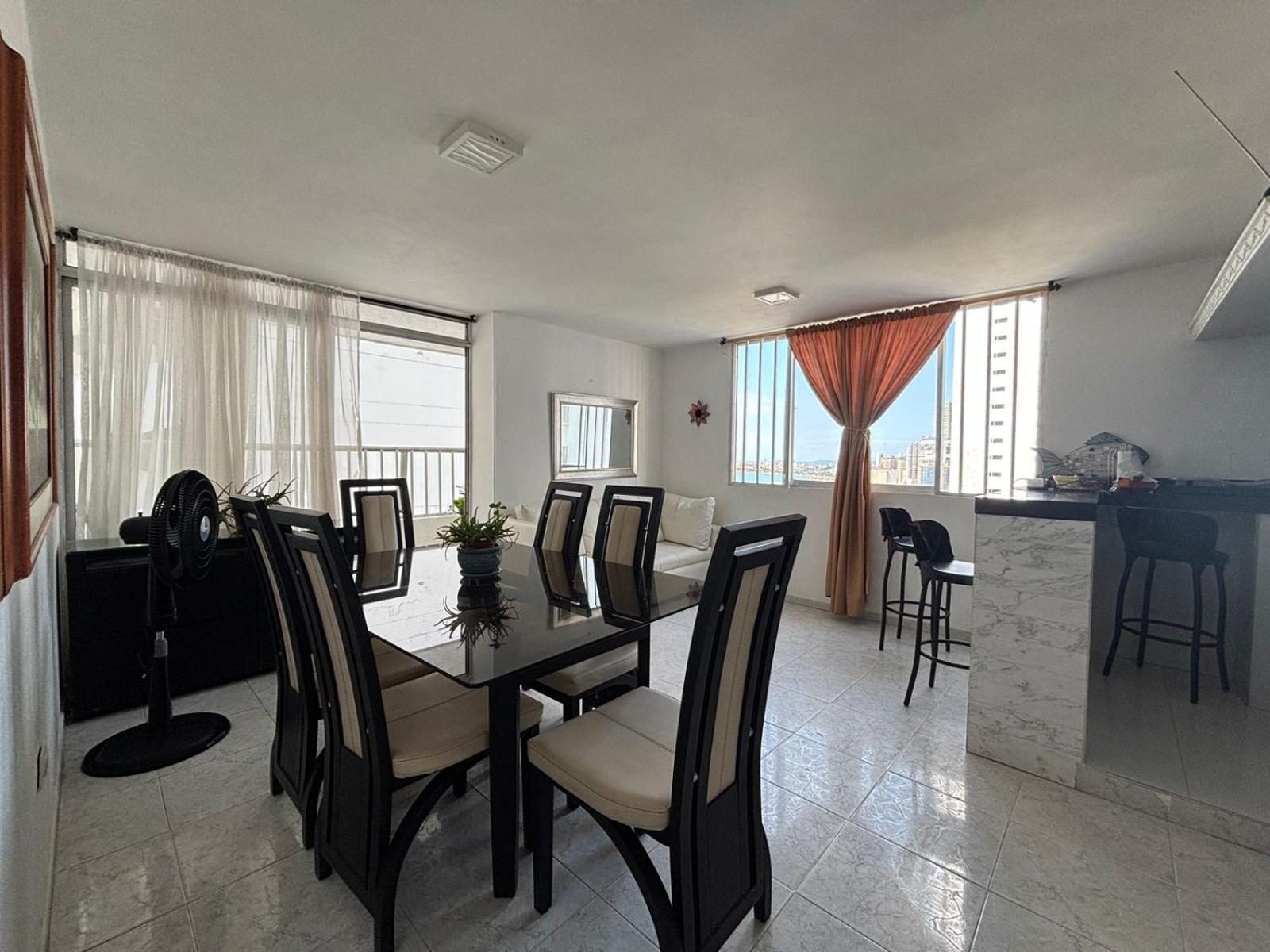 Ideal En * Cartagena